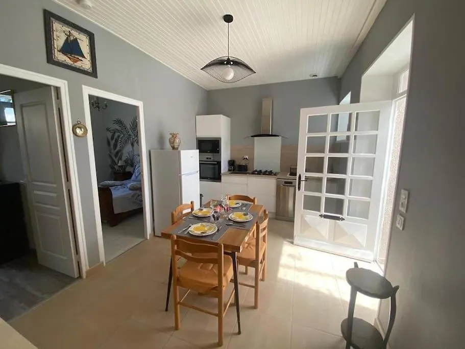 Charmant Logement Avec 2 Veranda Le Vivier-sur-Mer France